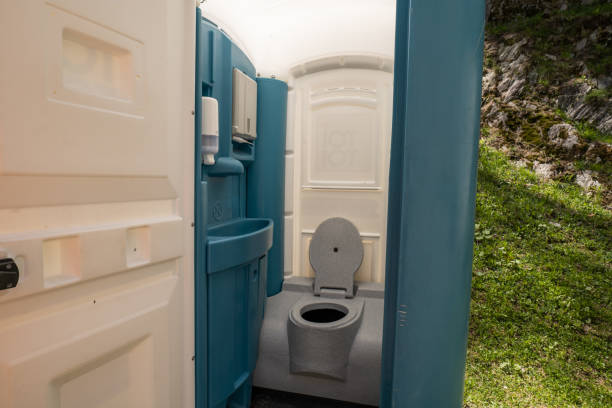 Porta potty rental for outdoor events in Farmville, NC
